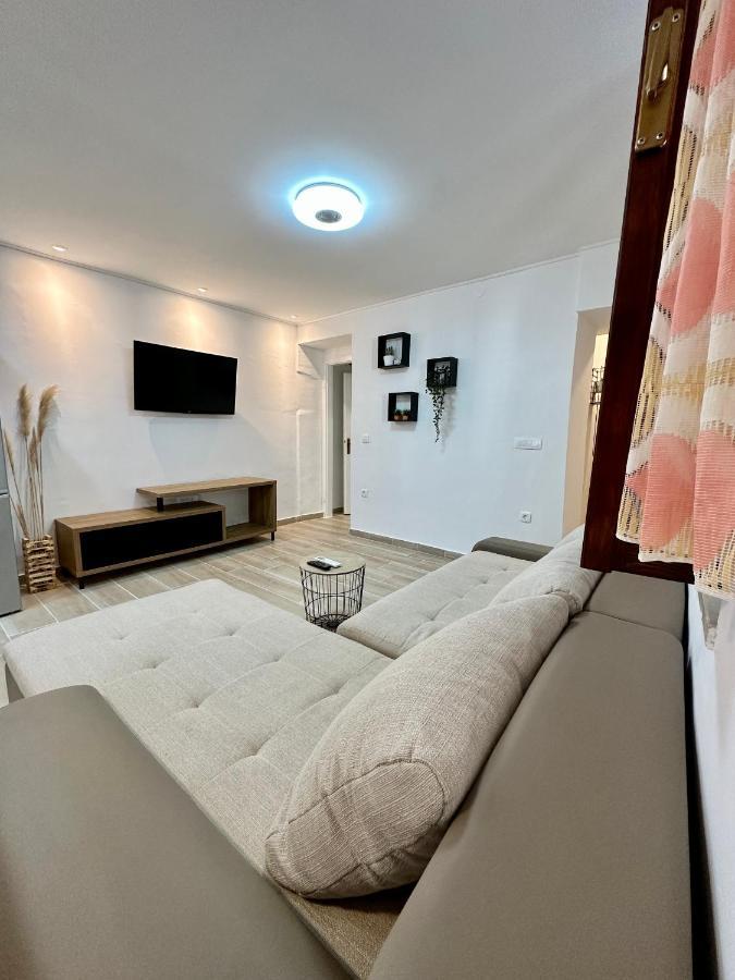 Apartma House Varos *
